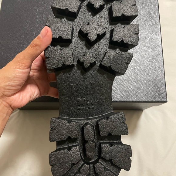 Prada Monolith Black Loafers Men’s size 5 - Picture 3 of 11